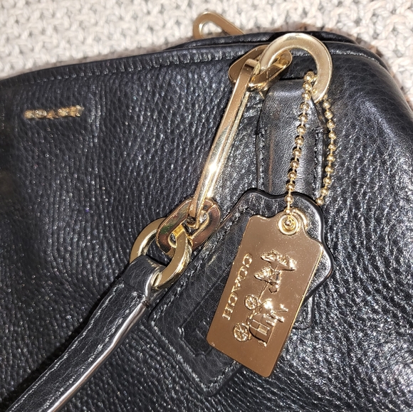 Coach Leather Purse - Picture 4 of 8